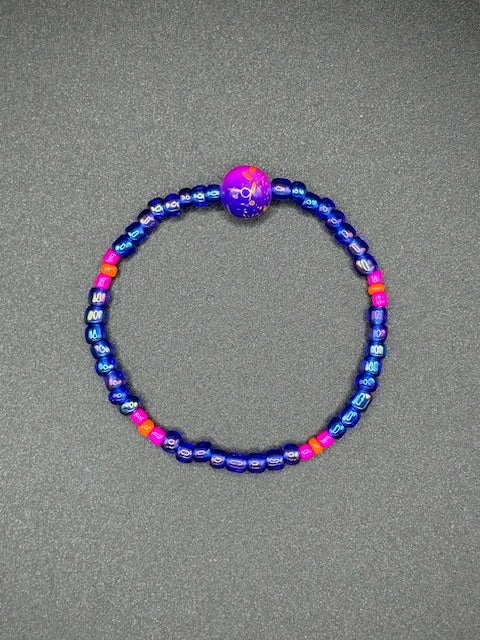 Iridescent Fuchsia Seed Beaded Bracelet